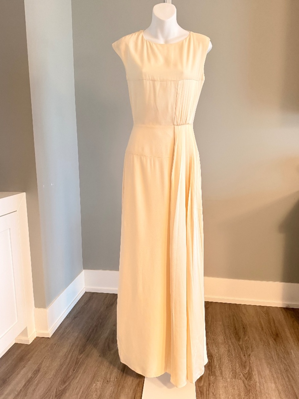 LANVIN Stunning Ivory Pleat Front Flowy Long Maxi Dress Sz 34/XS NWT $4,000!!